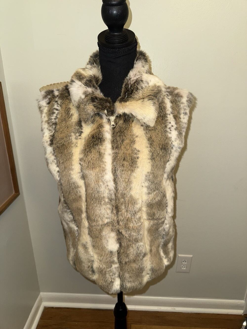 Designers Original Vest Womens Medium brown animal print zip up sweater back